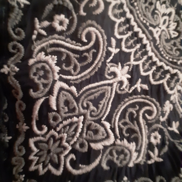 Johnny Was  Renemutet Embroidered Blouse Medium - Picture 15 of 16